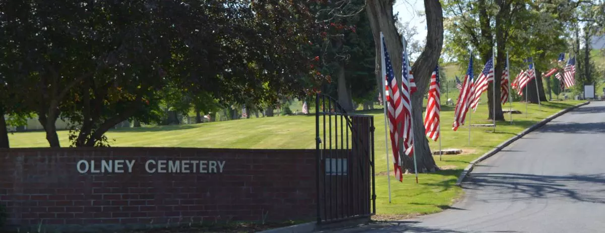 Olney Cemetery Entrance