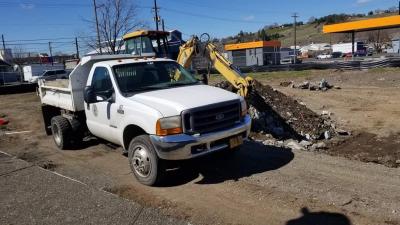 163608032_3756247407744964_8354556817605361047_n.jpg Truck with concrete